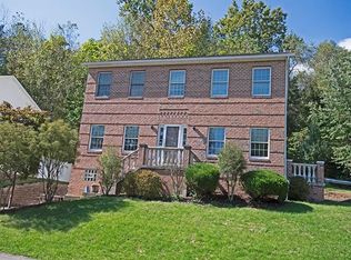 101 Lucca Ln, Oakmont, PA 15139