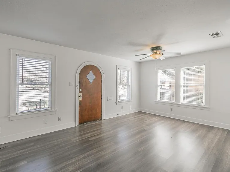 4305 El Campo Ave — Photo 2