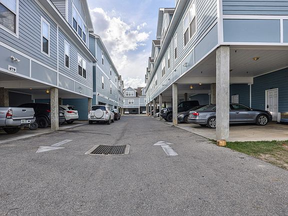 3rd image of 695 W Saint Augustine St
