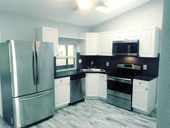 2nd image of 1205 Lake Clay Dr