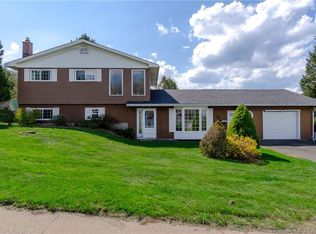 91 Westgate Dr, Saint John, NB E2M5C7