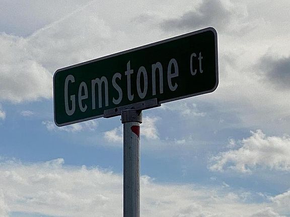 4th image of S53W26728 GEMSTONE COURT