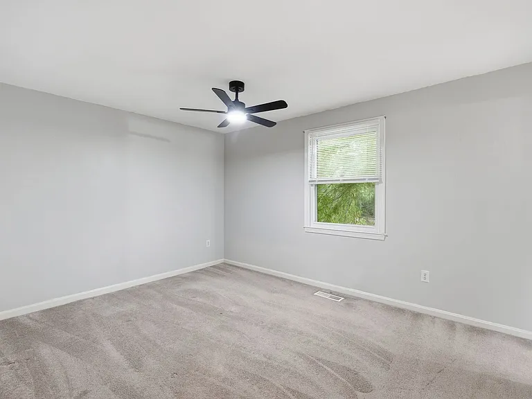 9018 Jersey Dr — Photo 19
