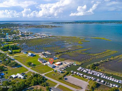 221 Bayview Drive, Harkers Island, NC, 28531