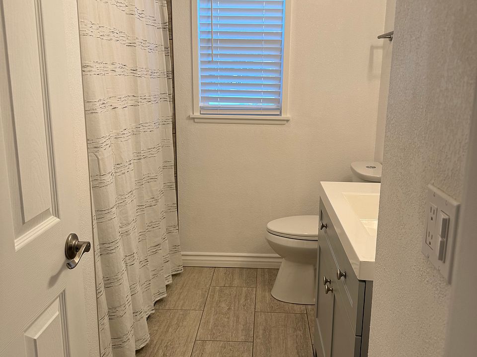 1st image of 5023 N Jenifer Ave