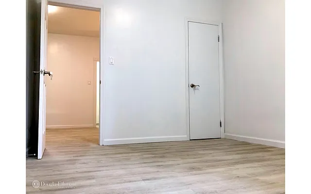 Rented by Douglas Elliman | media 16