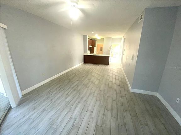5th image of 10020 Strafford Oak Ct APT 917