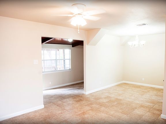 3rd image of 618 Marquette Dr