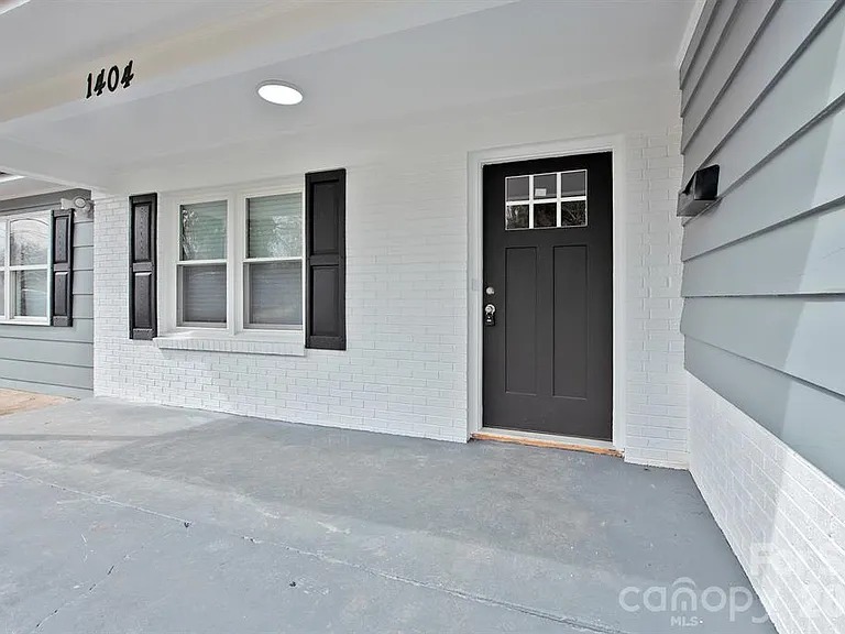 1404 Nottingham Rd — Photo 5