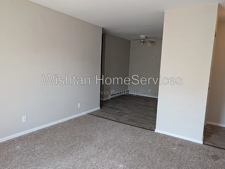 204 Charleston Blvd #5 — Photo 8