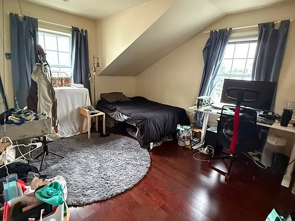 3rd image of 34 Raymond St #34E