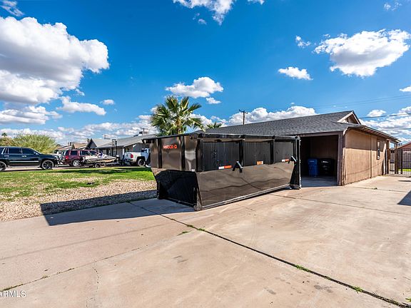 4th image of 3625 W ORANGEWOOD Avenue