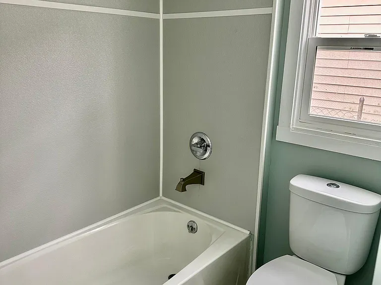 1608 S 5th St — Photo 14
