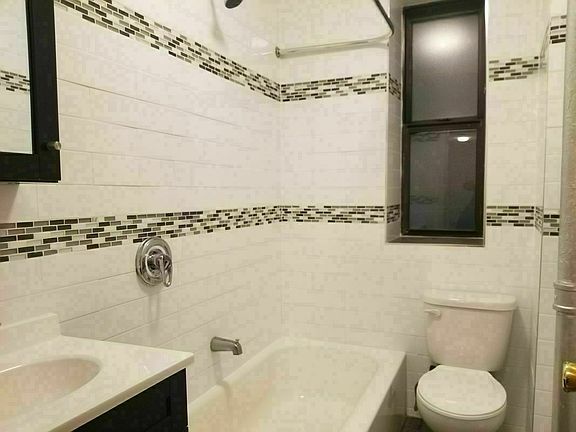 5th image of 530 Parkside Avenue Younit #1K
