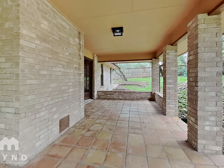 15710 Fern Ridge St — Photo 25