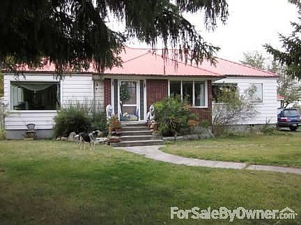 front entrance
						:
						showing front entrance looking west