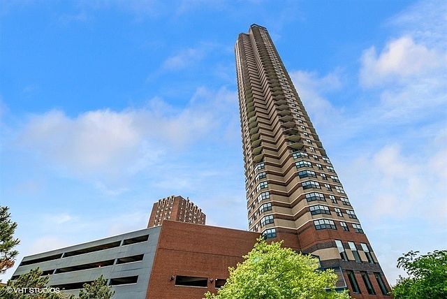 1st image of 3660 N Lake Shore Dr APT 3406