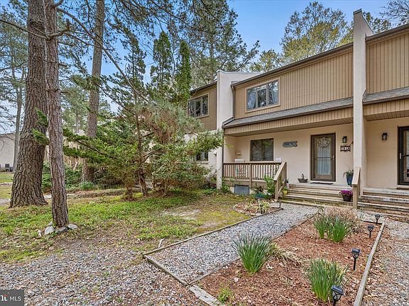 2nd image of 791 Salt Pond Cir #B