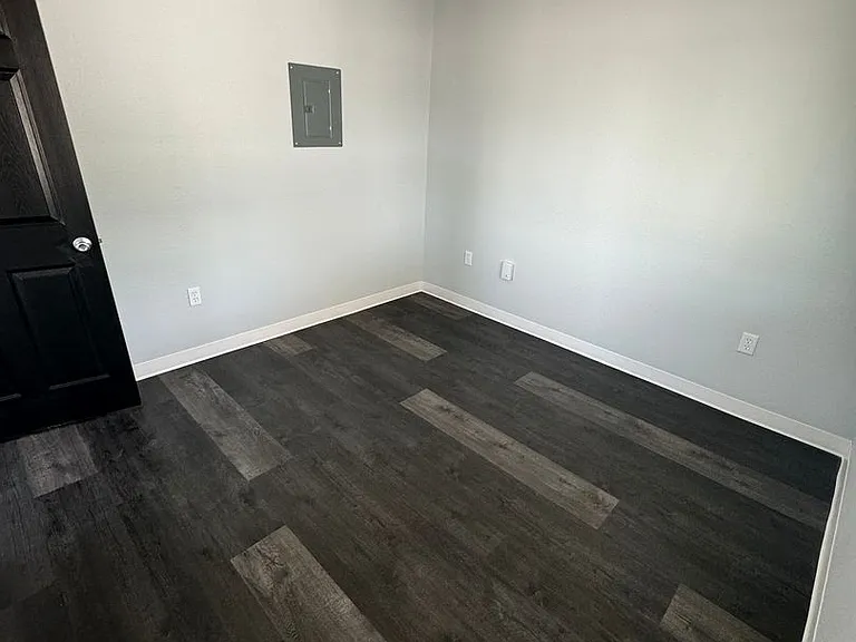 304 E Pancake Blvd — Photo 30