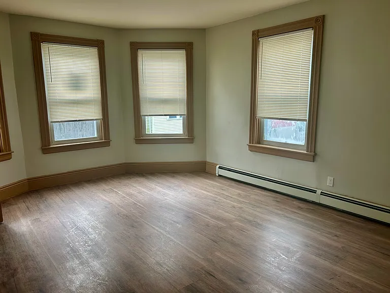 90 Vandewater St #1 — Photo 7