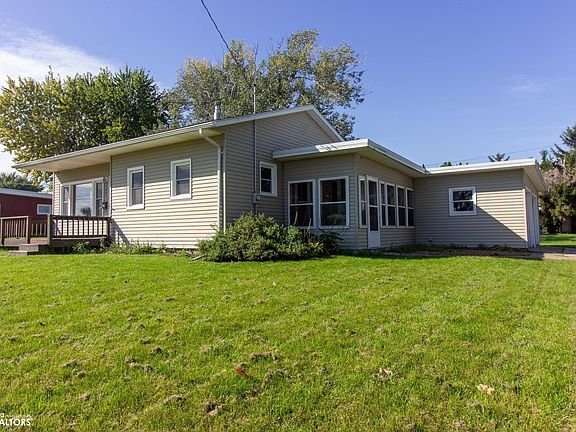 2nd image of 1401 F Ave