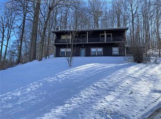 1415 Martins Branch Rd, Charleston, WV 25312