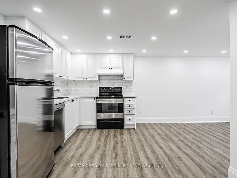 12 Deeth Dr #BASEMENT — Photo 11