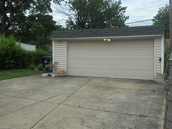 5th image of 3977 Jo Ann Dr