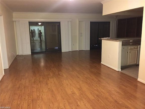 3rd image of 1910 Virginia Ave APT 1202
