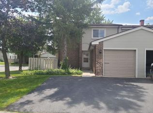 815 Greenbriar Ln, University Park, IL 60484