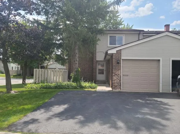 815 Greenbriar Ln, University Park, IL 60484