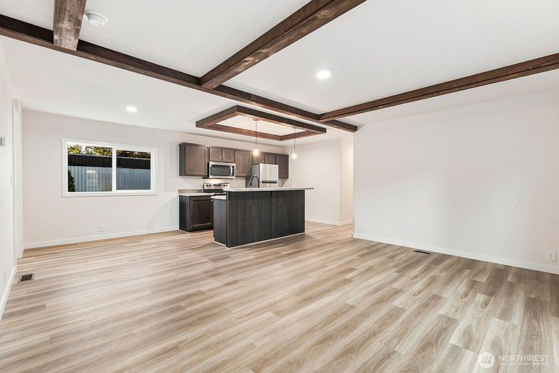 3rd image of 1540 Maple Lane S #33
