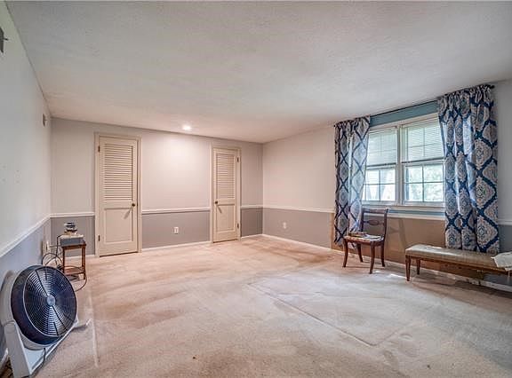 4th image of 10031 Knox Dr