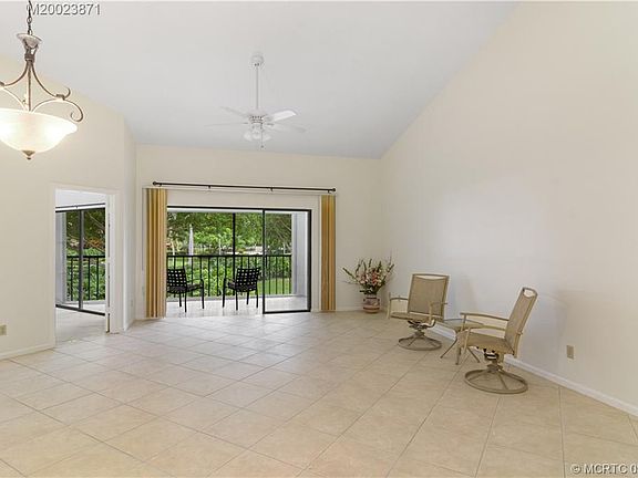 3rd image of 6141 SE Martinique Dr APT 202