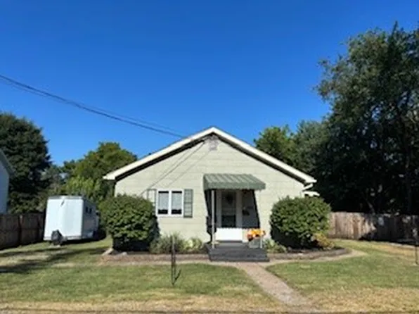 208 N Depot St, Mount Pleasant, PA 15666