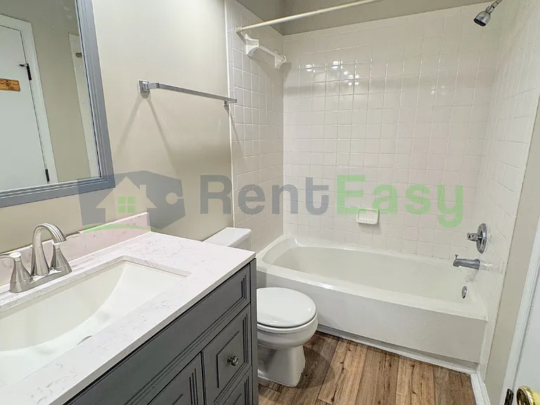 401 Henley Ct #C — Photo 21