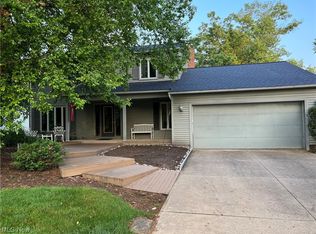 3928 E Ash Ln, Beachwood, OH 44122