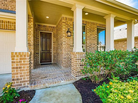 4th image of 573 Catalina Ln