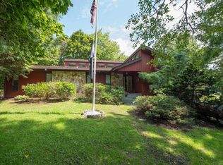98 Hartman Hill Rd, Huntington, NY 11743