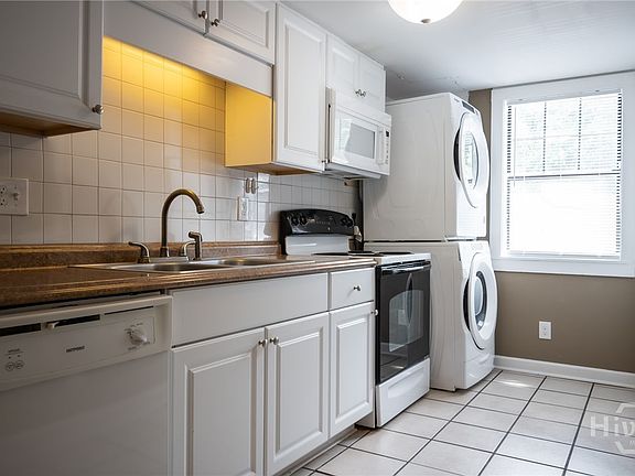 3rd image of 290 Appleby Drive #266
