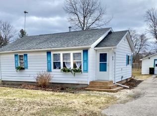 812 E State St, East Tawas, MI