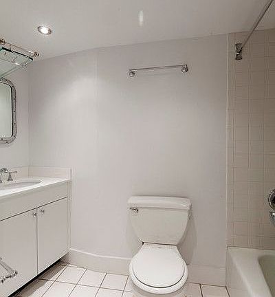 4th image of 27 W 16th St APT 4A