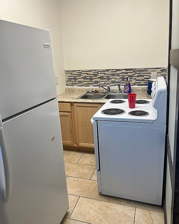 1st image of 3420 Bloomingdale Ct