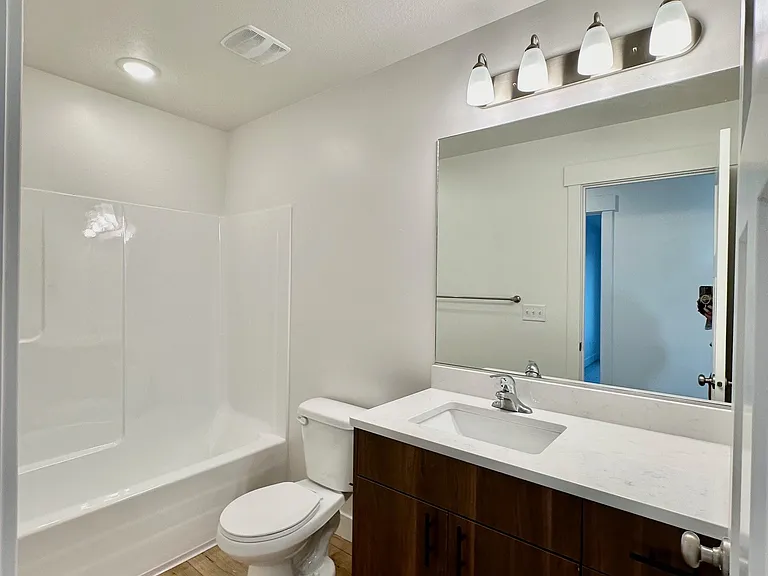 542 W 1150 N — Photo 14