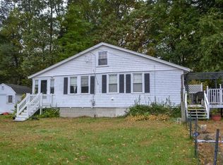 7 1st Ave, Halifax, MA 02338