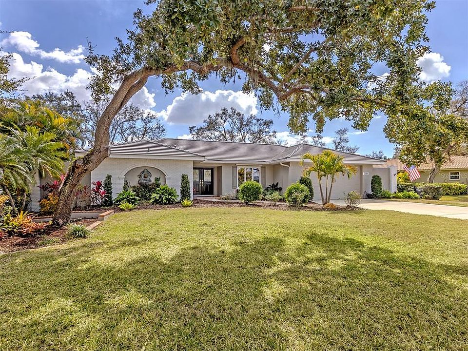 1st image of 1388 VERMEER DRIVE