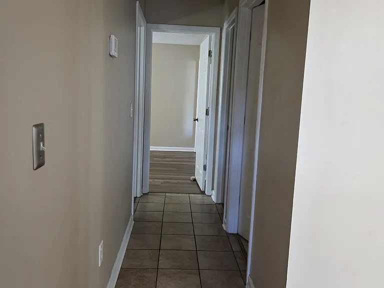 119 Wayfair Ln — Photo 9