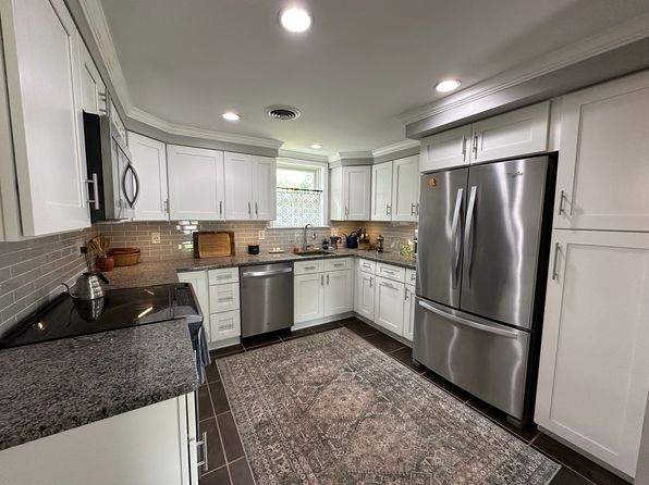 636 Erlen Rd, Plymouth Meeting, PA 19462