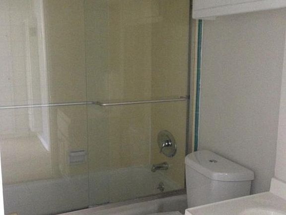 2nd image of 1128 Highview Ave #11