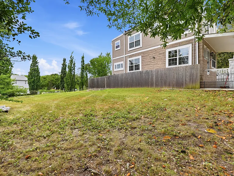 5818 Field Pl NE — Photo 37